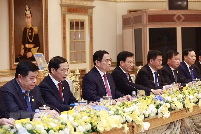 Brunei concede importancia al desarrollo de las relaciones con Vietnam ảnh 2