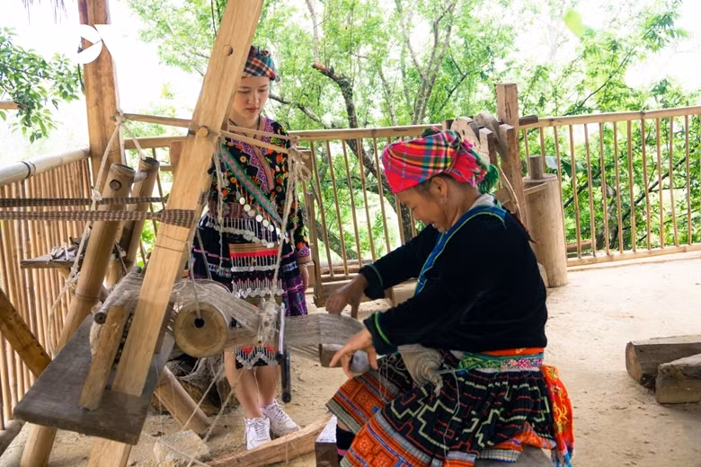 Lai Chau: preservación de la identidad cultural y desarrollo turístico ảnh 2