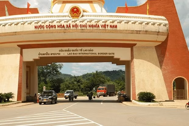 Comercio entre Vietnam y Laos crece más del 24 por ciento ảnh 1
