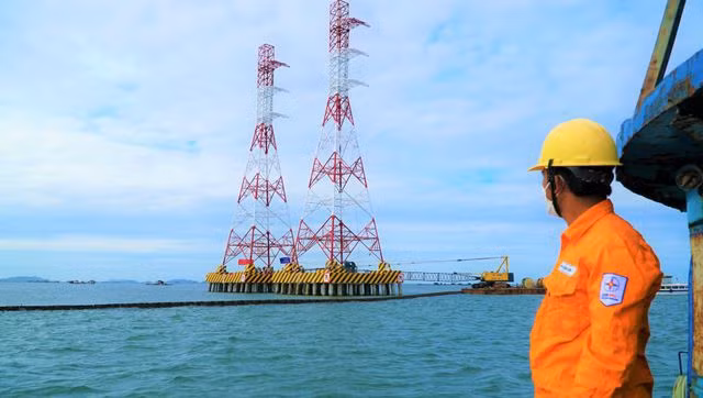 Por completar línea eléctrica de 220 kV a la isla vietnamita de Phu Quoc ảnh 2