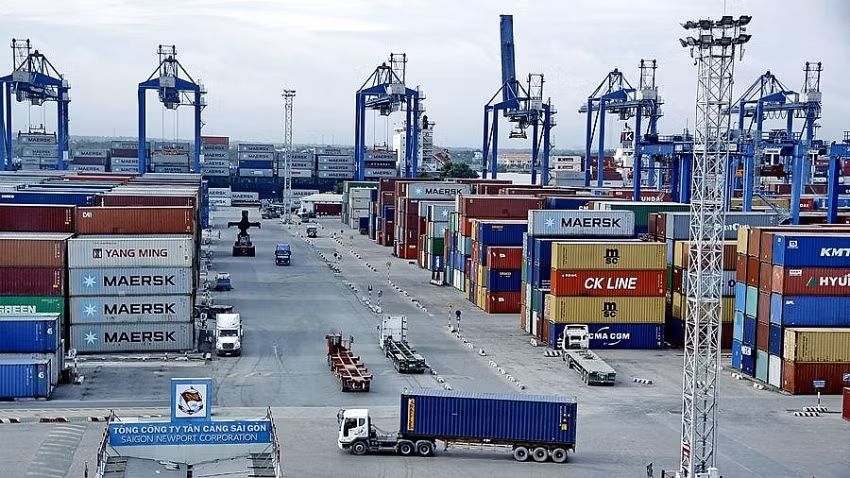 Hanoi y Vientiane promueven cooperación en inversión, comercio y turismo ảnh 2