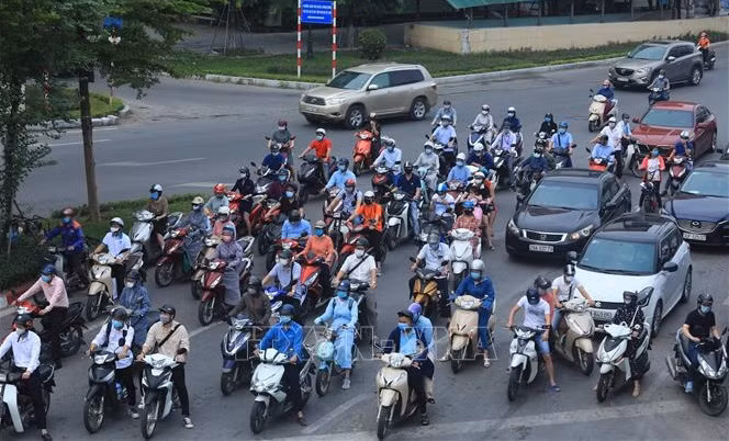 Hanoi presta atención a medición de emisiones de motos para mejorar calidad del aire ảnh 1