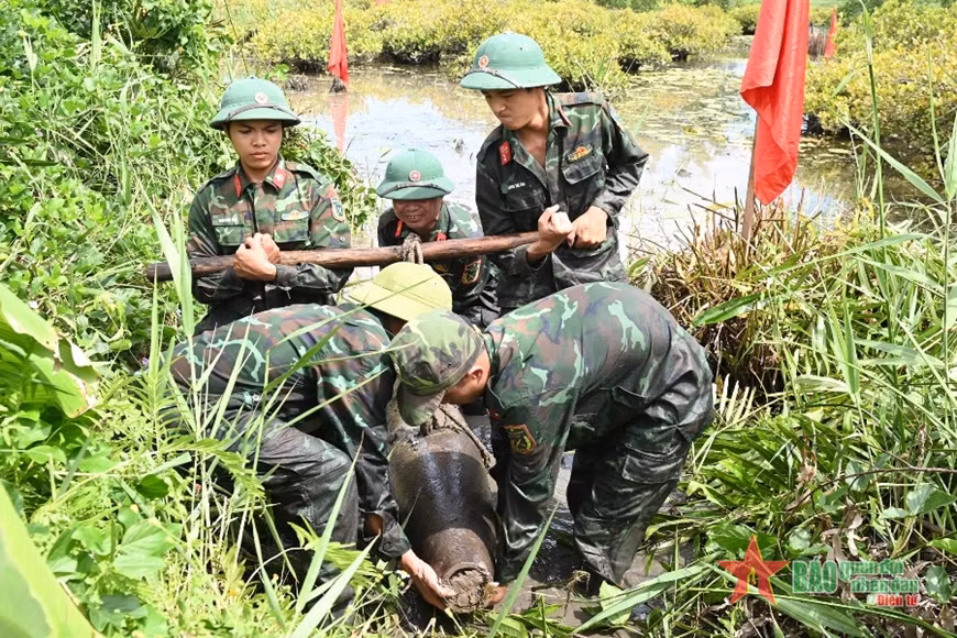 Desactivan bomba de hasta 230 kilogramos en provincia vietnamita ảnh 1 Desactivan bomba de hasta 230 kilogramos en provincia vietnamita ảnh 1