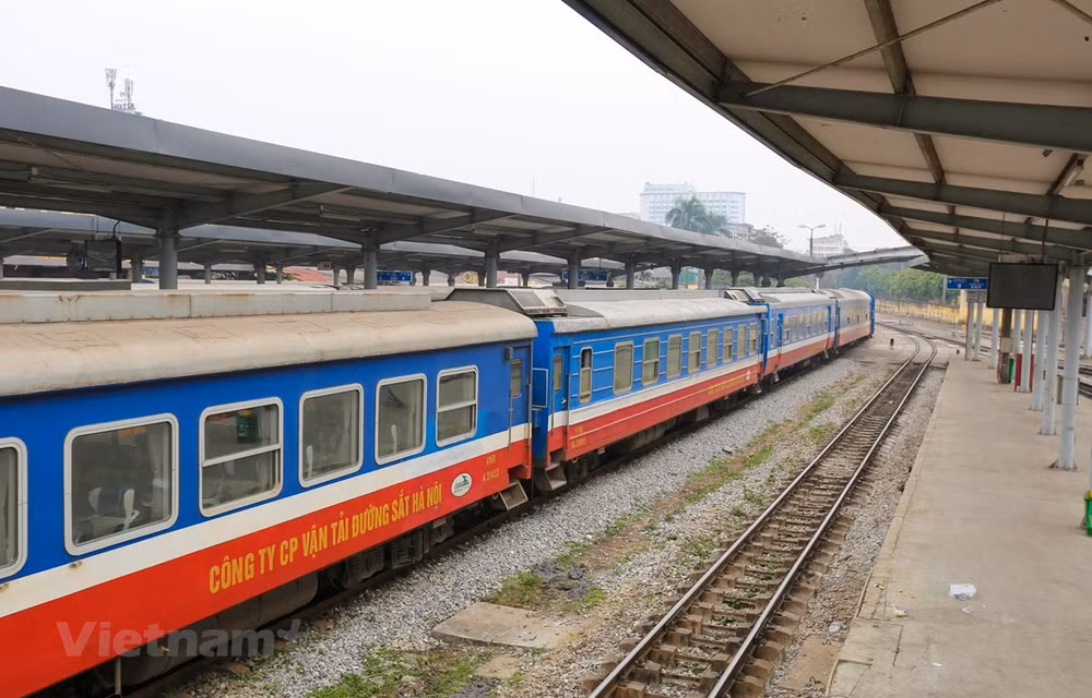 Agregarán más trenes en la ruta ferroviaria Hanoi - Lao Cai ảnh 1