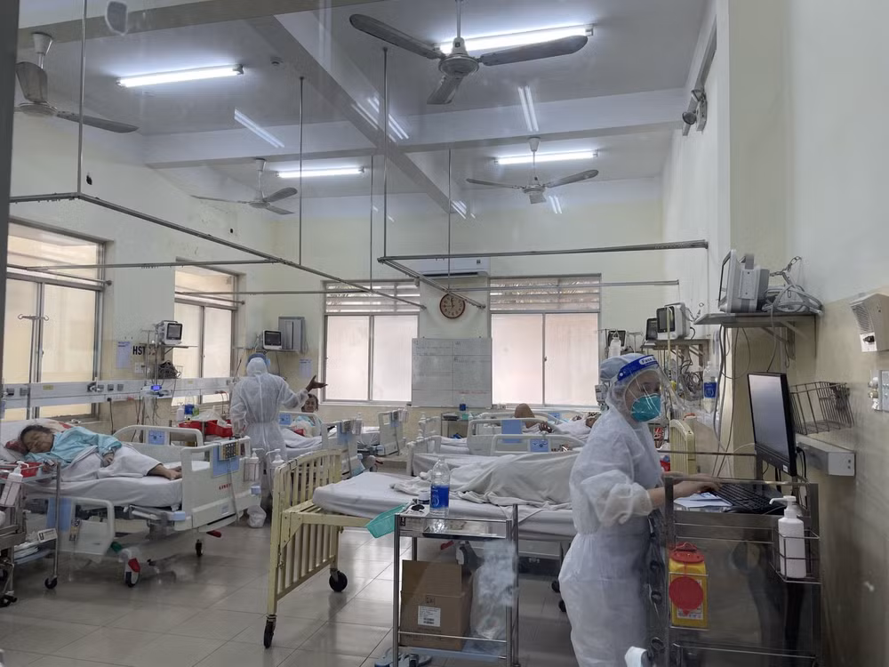 Vietnam confirma más de dos mil nuevos casos de COVID-19 este miércoles ảnh 1 Vietnam confirma más de dos mil nuevos casos de COVID-19 este miércoles ảnh 1