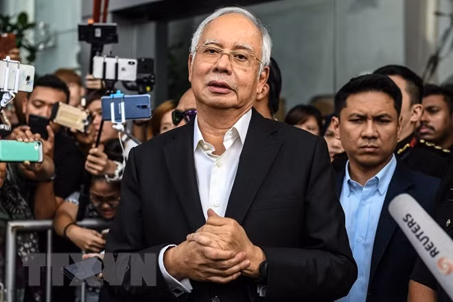 Expremier malasio Najib Razak detenido por corrupción ảnh 1