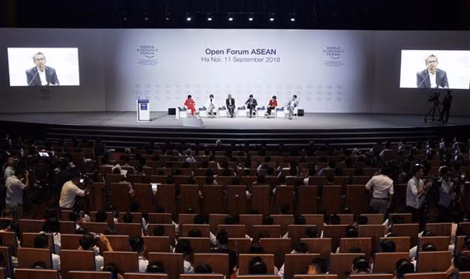 Inauguran en Vietnam Foro Económico Mundial sobre la ASEAN ảnh 1