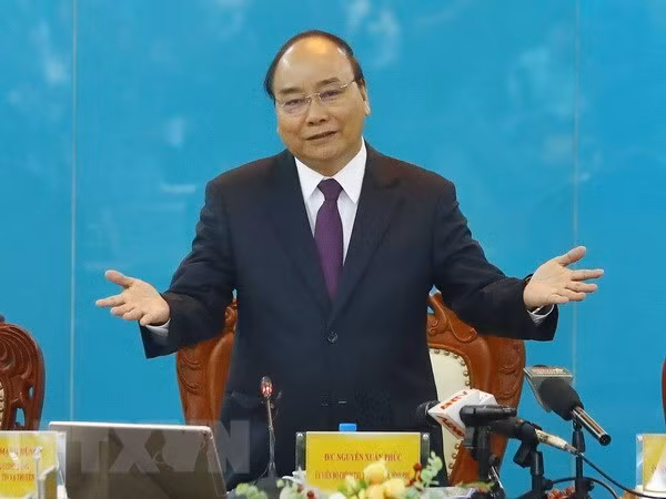 Premier vietnamita resalta la construcción de Comunidad ASEAN en contexto de Revolución Industrial 4.0 ảnh 1
