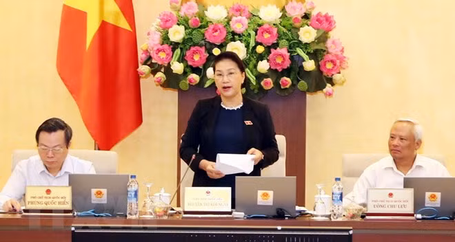 Comité Permanente del Parlamento de Vietnam comienza su XXVII reunión ảnh 1