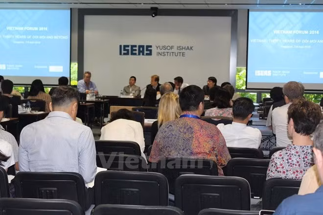 Foro Vietnam 2016: Evalúan éxitos y desafíos tras 30 años de renovación ảnh 1