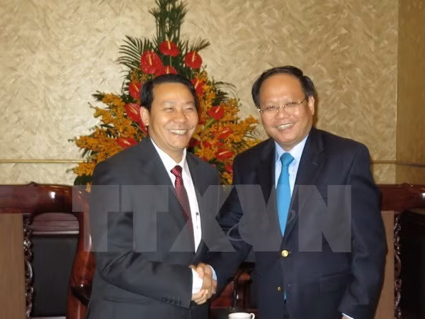 Promueven cooperación entre Ciudad Ho Chi Minh y territorio laosiano ảnh 1