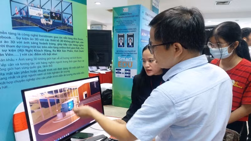 En metrópoli vietnamita feria masiva de tecnología de gestión educativa ảnh 1 En metrópoli vietnamita feria masiva de tecnología de gestión educativa ảnh 1