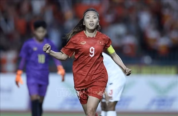 Selección de fútbol femenina de Vietnam, campeona de SEA Games por cuarta vez consecutiva ảnh 2