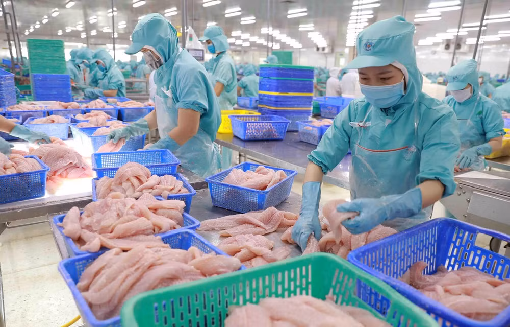 Vietnam registra superávit comercial multimillonario en cuatro meses ảnh 2 Vietnam registra superávit comercial multimillonario en cuatro meses ảnh 2