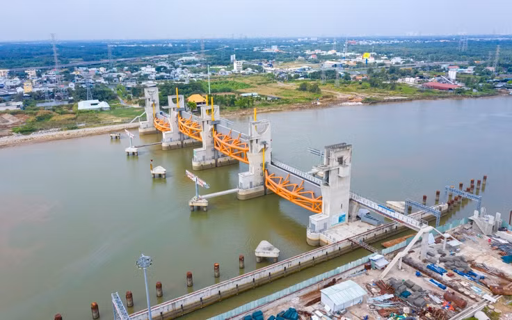 Ciudad Ho Chi Minh reemprende construcción de obras infraestructurales claves ảnh 1