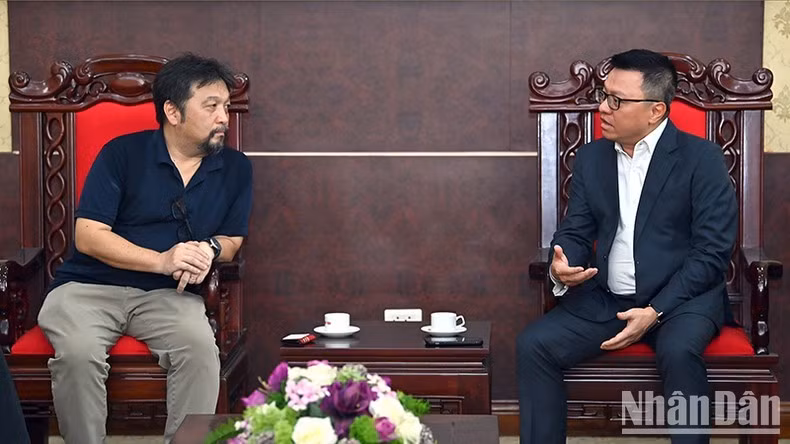 Promueven cooperación entre el periódico vietnamita y ABU ảnh 1