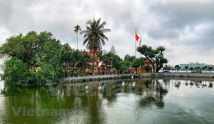 [Foto] Cierran icónicos sitios turísticos de Hanoi por COVID-19 ảnh 7