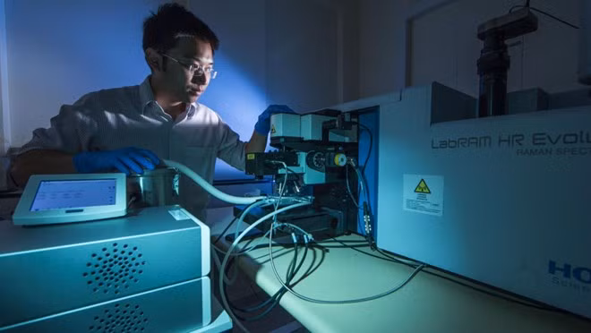Anuncia científico vietnamita nueva herramienta para detectar fallos de semiconductores ảnh 1