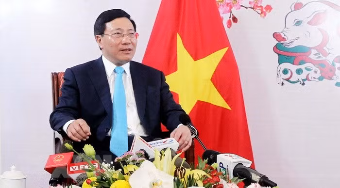 Trabajo de relaciones exteriores consolida el prestigio de Vietnam, valora canciller ảnh 1