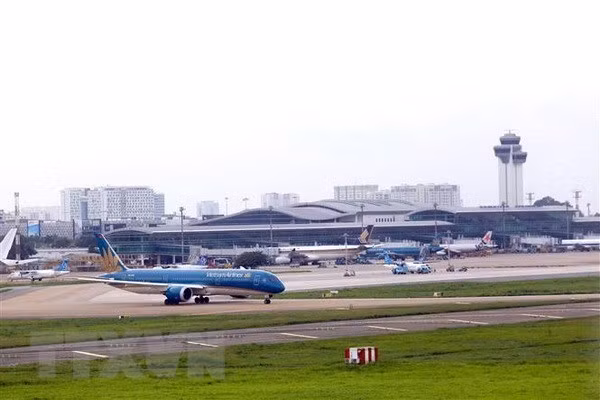 Aerolíneas vietnamitas incrementan vuelos en ocasión de Tet ảnh 1