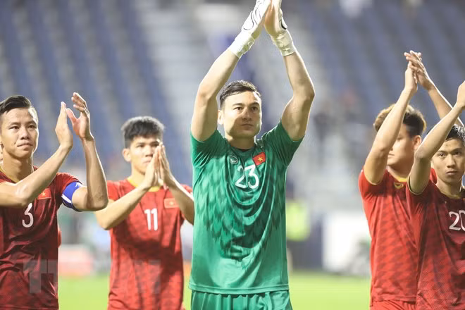 Eligen a dos vietnamitas en equipo de élite de cuartos de final de Copa Asiática ảnh 1 Eligen a dos vietnamitas en equipo de élite de cuartos de final de Copa Asiática ảnh 1