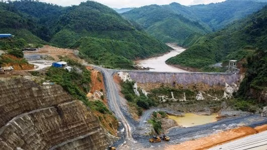 Laos por concluir construcción de 12 centrales hidroeléctricas en 2019 ảnh 1