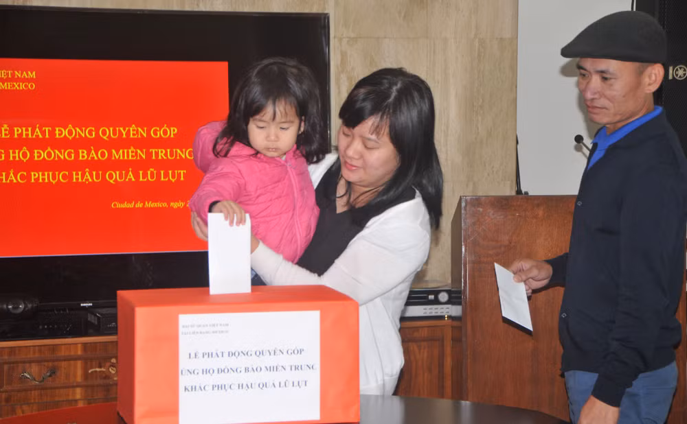 Vietnamitas en México recaudan fondos para coterráneos afectados por inundaciones ảnh 3