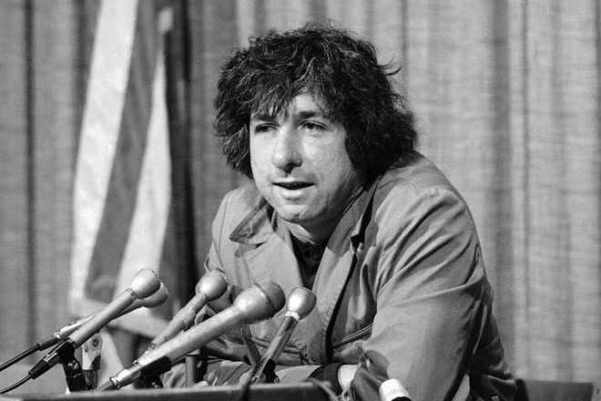 Adiós a Tom Hayden, famoso activista contra la guerra de Vietnam ảnh 1