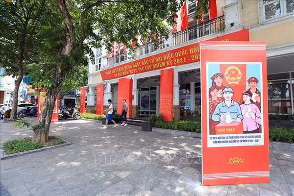 Llaman a participación de todos los electores en los comicios generales de Vietnam ảnh 2 Llaman a participación de todos los electores en los comicios generales de Vietnam ảnh 2