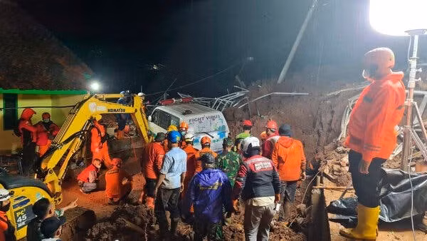 Alud provoca ocho muertos y un desaparecido en Indonesia ảnh 1 Alud provoca ocho muertos y un desaparecido en Indonesia ảnh 1