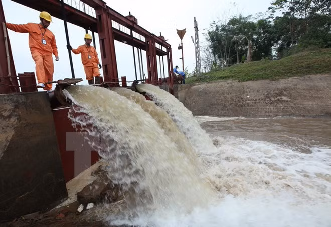 Entra en servicio nueva planta hidroeléctrica en Vietnam ảnh 1