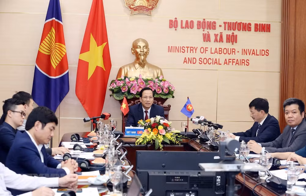 Comparte Vietnam experiencias en respaldo a empleados ante impactos de pandemia ảnh 1 Comparte Vietnam experiencias en respaldo a empleados ante impactos de pandemia ảnh 1