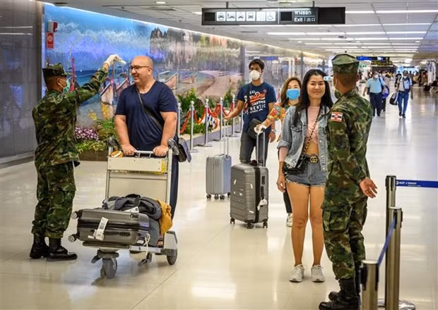 Tailandia podría volver a aplicar restricciones drásticas contra propaganda de COVID-19 ảnh 1 Tailandia podría volver a aplicar restricciones drásticas contra propaganda de COVID-19 ảnh 1
