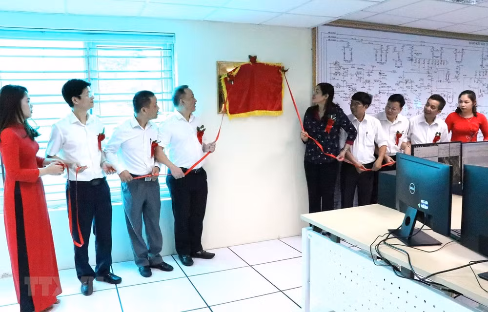 Inauguran subestación de control remoto en provincia vietnamita ảnh 1