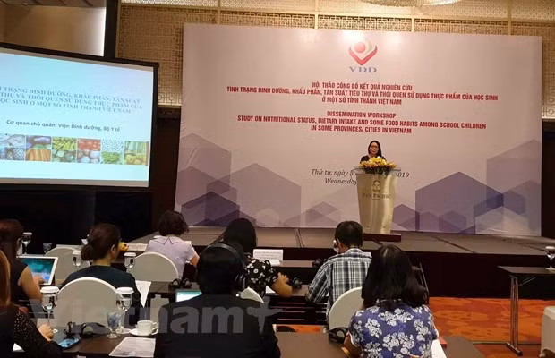 Padecen obesidad el 29 por ciento de estudiantes primarios en Vietnam ảnh 2