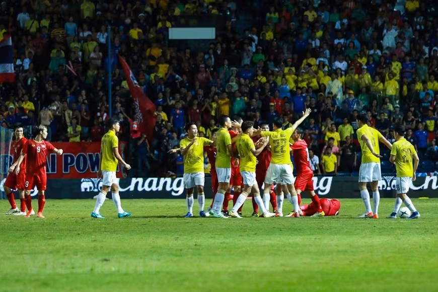 [Foto] Vietnam vence 1-0 a Tailandia en la Copa del Rey ảnh 8