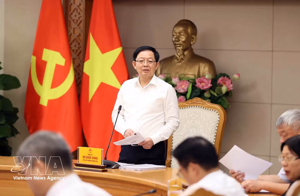 vnanet_potal-pho-thu-tuong-ho-quoc-dung-hop-ve-du-an-luat-dat-dai-sua-doi-9037992.jpg