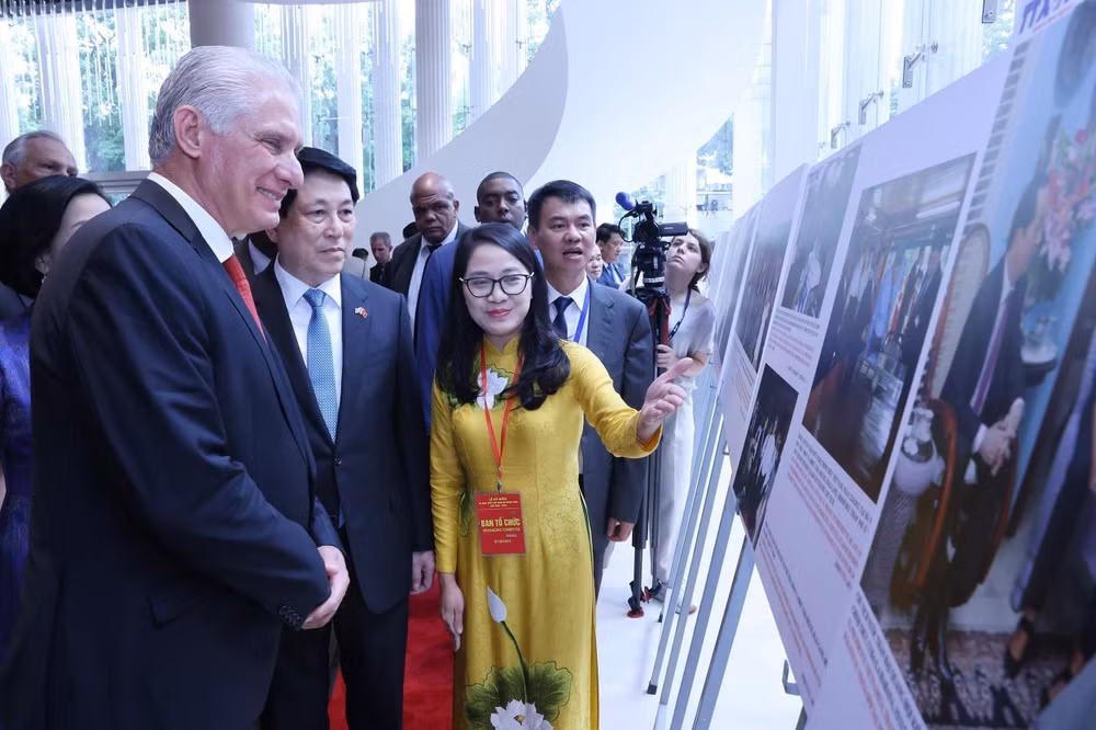 vna-potal-le-ky-niem-60-nam-thiet-lap-quan-he-ngoai-giao-viet-nam-cuba-8248794.jpg