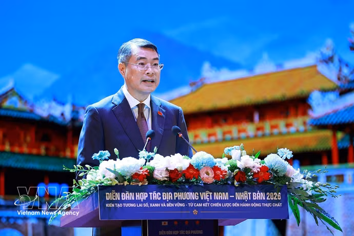 El primer ministro de Vietnam, Le Minh Hung, habla en el Foro de Cooperación Local Vietnam-Japón 2026 (Foto: VNA)