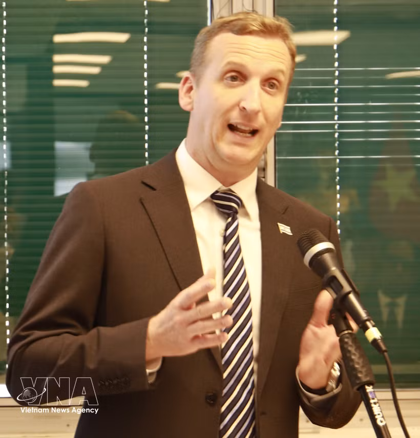 Ofer Fohrer, jefe de la División de Promoción de Inversiones y Exportaciones del Departamento de Comercio Exterior, dependiente del Ministerio de Economía e Industria de Israel. (Foto: VNA)