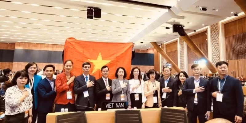 La delegación vietnamita asiste a la 46ª sesión del Comité del Patrimonio Mundial. (Foto: nhandan.vn)