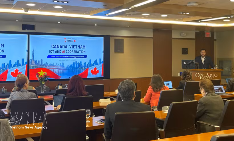 El seminario “Cooperación en TIC e IA entre Canadá y Vietnam: de la innovación a las oportunidades de mercado”. (Foto: VNA)