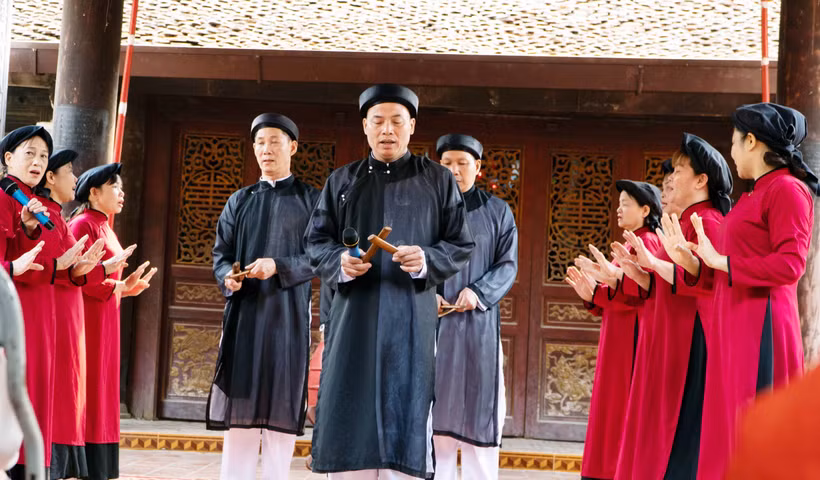 Una actuación del canto Xoan en la ciudad de Viet Tri de la provincia de Phu Tho. (Fuente: VNA) 