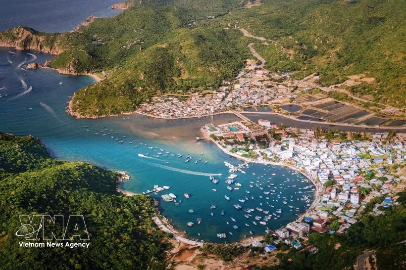 La belleza de una bahía de Khanh Hoa. (Foto: VNA) 