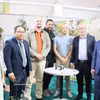 El embajador Vu Duy Long y la delegación posan para una foto de recuerdo junto a representantes de la empresa A.M.F Group de Argelia. Foto: VNA