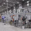 Planta de fabricación y ensamblaje de motores Yuchai de la empresa Kim Long Motor, en la zona económica de Chan May-Lang Co. (Foto: VNA)