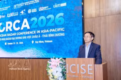 Truong Quang Phong, subdirector del Departamento de Ciencia y Tecnología de Gia Lai, habla en el evento. (Foto: VNA)