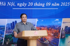 El primer ministro Pham Minh Chinh habla en la reunión. (Foto: VNA)