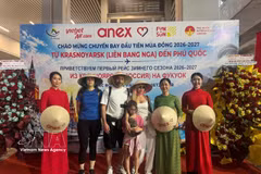 Ceremonia de bienvenida de turistas rusos a Phu Quoc (Foto: VNA)