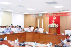 Panorama de la reunión entre representantes del Banco Asiático de Desarrollo y de la provincia de Khanh Hoa. (Foto: baokhanhhoa.vn)